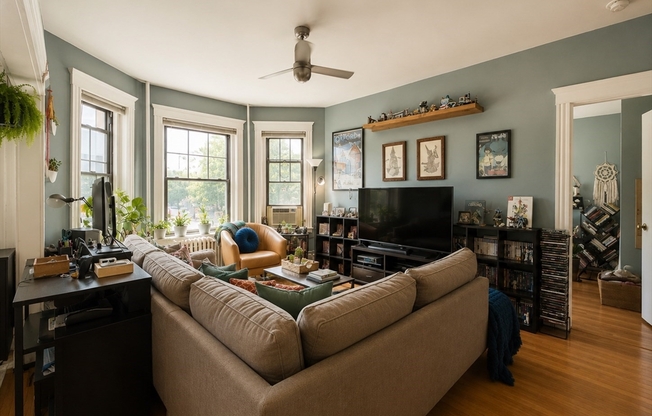 374 Chestnut Hill Ave
