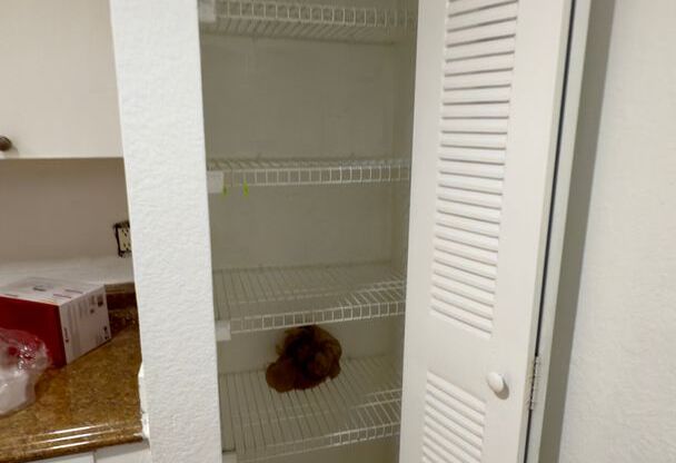 Beautiful 3-bedroom, 2-bath condo in Vista Trace