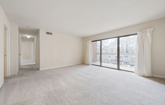 3 beds, 2 baths, $1,400, Unit Unit 202B