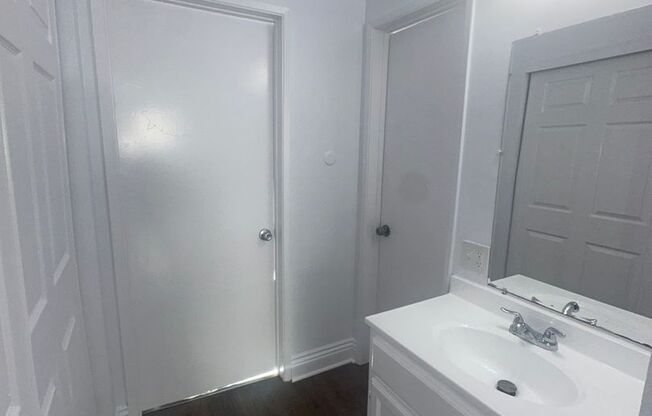 1 bed, 1 bath, $1,895, Unit 13