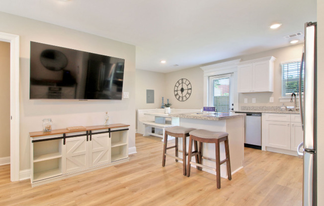 131 CORAL BREEZE DR
