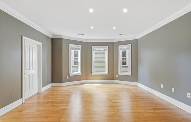 5 MT VERNON ST