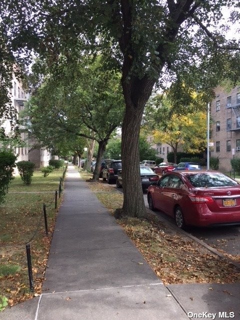 78 37 MAIN ST