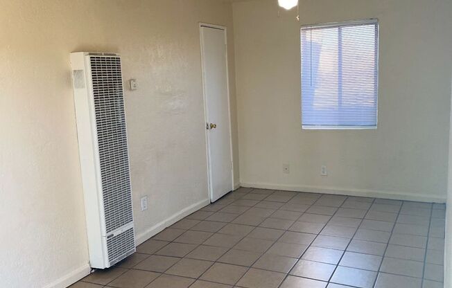 1 bed, 1 bath, 600 sqft, $821, Unit 9