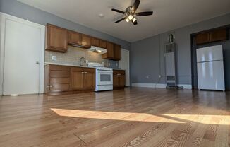 Studio, 1 bath, 300 sqft, $945, Unit 2F