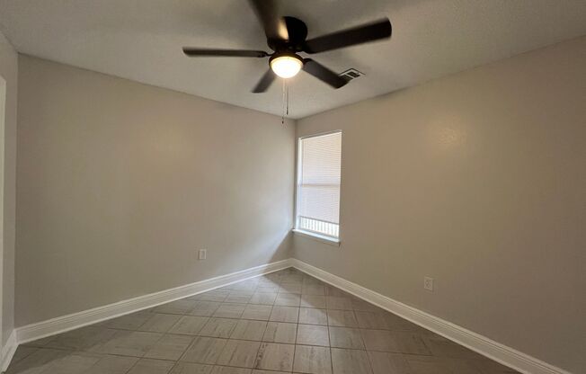 2 beds, 2 baths, $1,100, Unit 6513