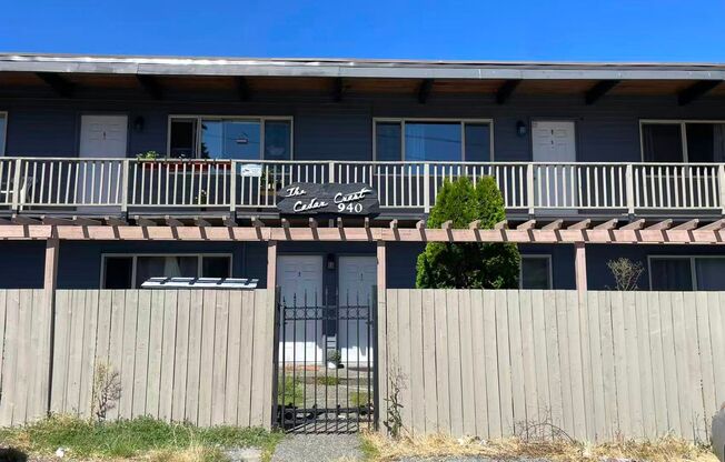BCEDAR8A - Cedar Crest Apartment