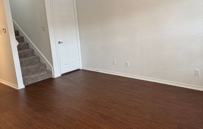 1 bed, 1 bath, 844 sqft, $1,175, Unit 5H-202