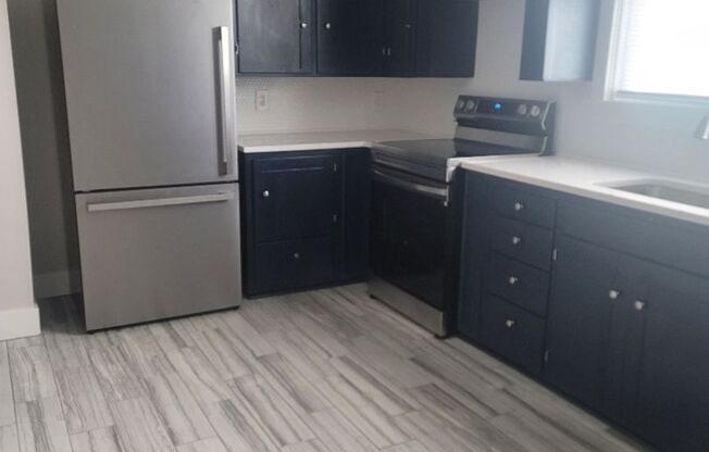 1 bed, 1 bath, $875, Unit 821 Hickory St