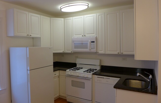 1 bed, 1 bath, 525 sqft, $1,825, Unit 212
