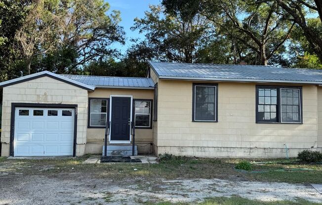 *RENOVATED* 3-Bedroom 1-Bath $1,850/ mo. - ACROSS FROM AJ'S ON THE BAYOU!