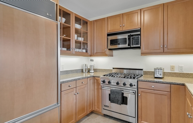 2 beds, 2.5 baths, 1,504 sqft, $11,000, Unit 27C