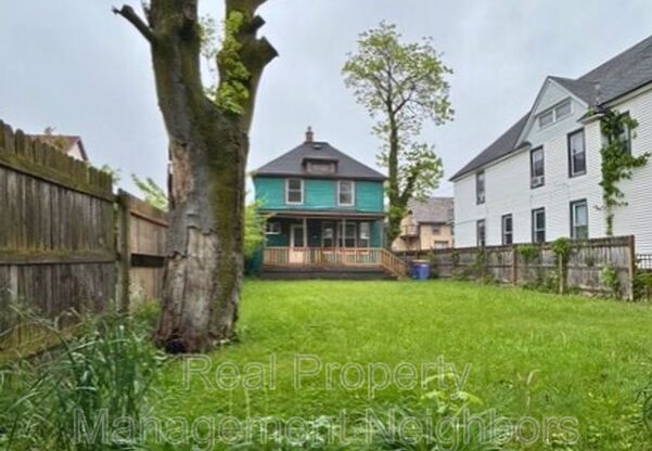 451 GRAHAM ST SW