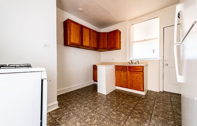 10908 S Vernon