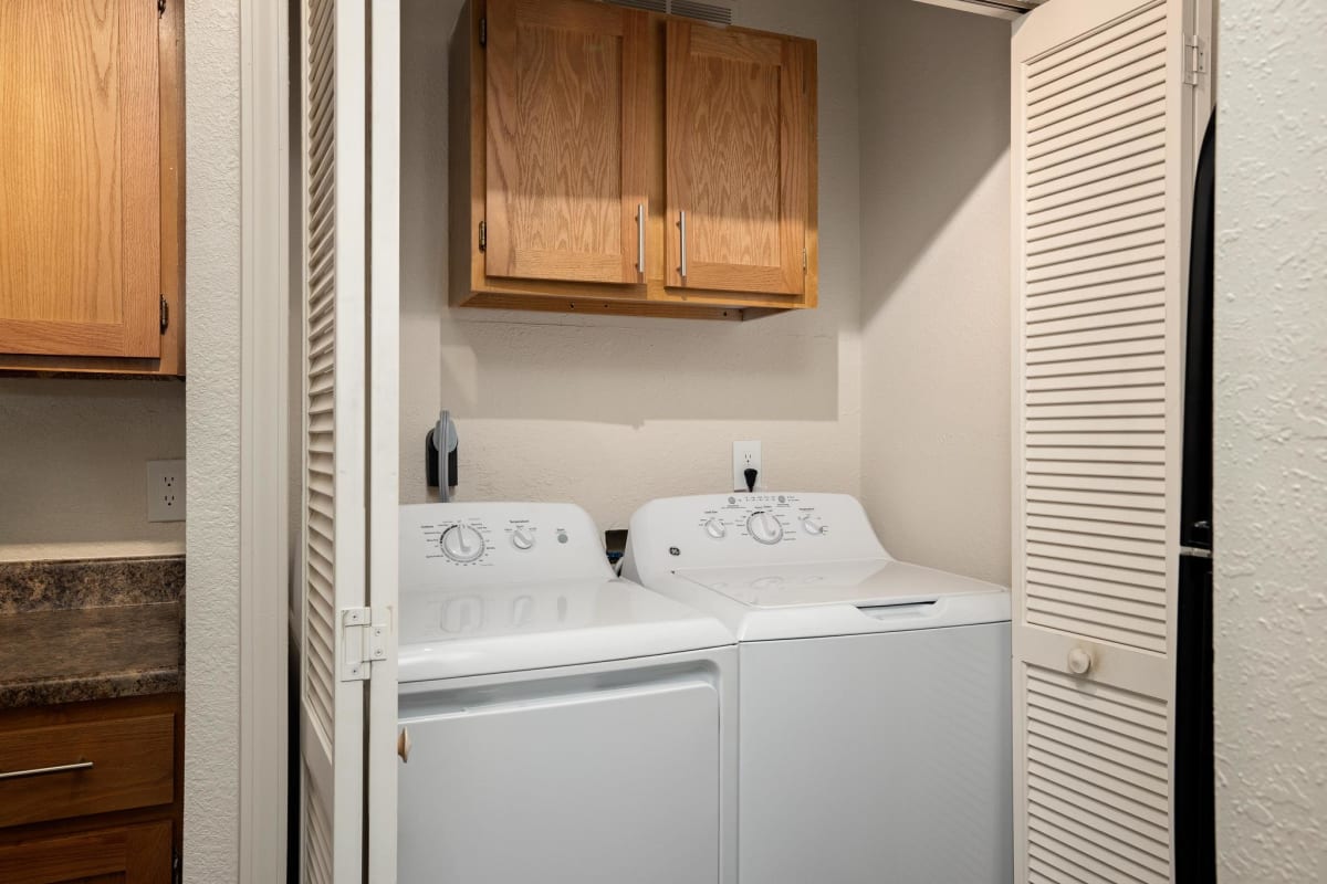 Welcome to Our Apartments in Shawnee, KS