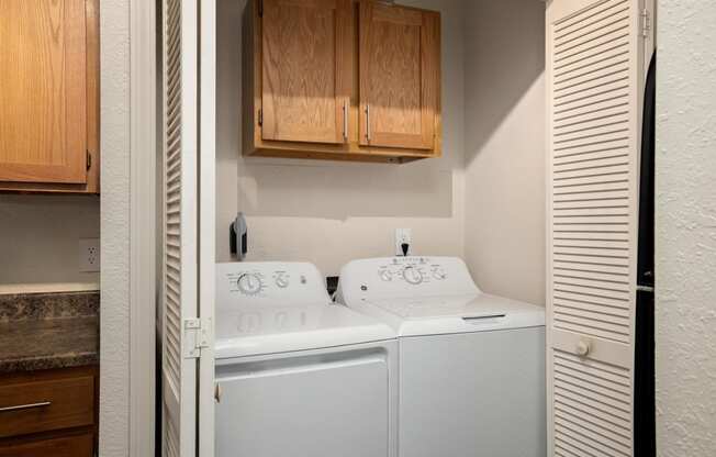 Washer And Dryer In Unit at Hampton Woods, Shawnee, 66217