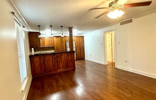 2BR 2BA Park Place Condominiums (Garden District)