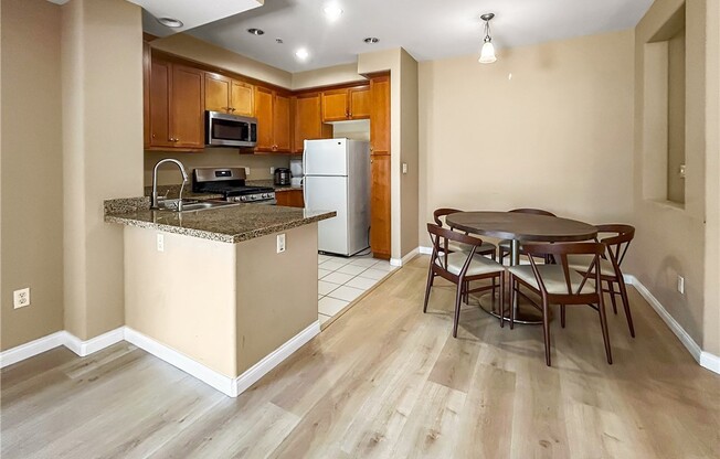 360 W Avenue 26
