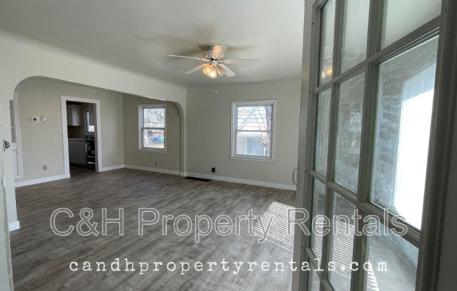 611 GRAND AVE