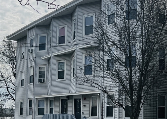 45 LOUIS ST