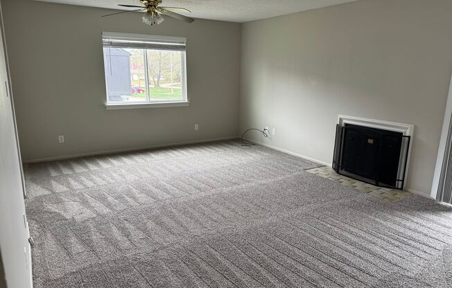 1 bed, 1 bath, 727 sqft, $875, Unit 3451 C302