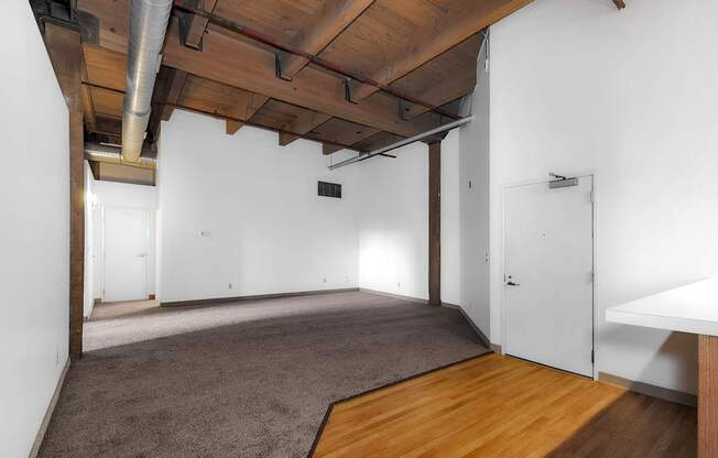 Loft apartments in Grand Rapids. Apartments with large living rooms