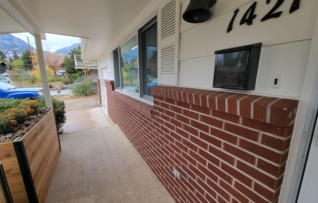 Newly renovated 5 bedroom, 2 bathroom home located in Upper Table Mesa.