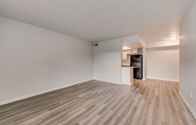 1 bed, 1 bath, 612 sqft, $805, Unit 260