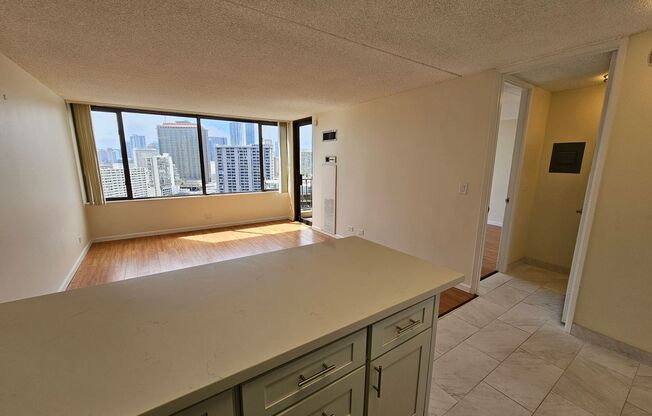 Condo with Lanai, Pool & Prime Location