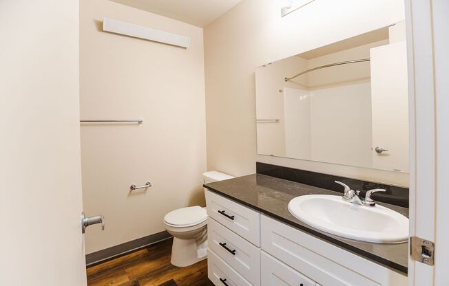 1 bed, 1 bath, 800 sqft, $1,550, Unit N-116