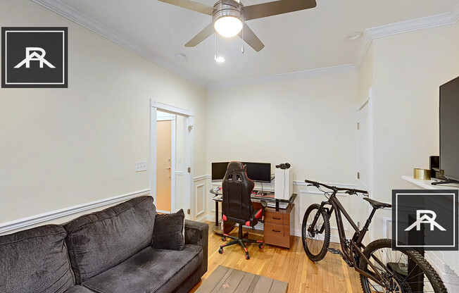 17 GLENVILLE