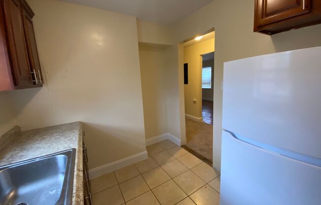 1 bed, 1 bath, $995, Unit 2609A