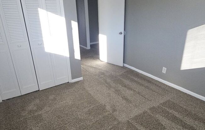 2 beds, 1 bath, 750 sqft, $970, Unit B02 1020 07