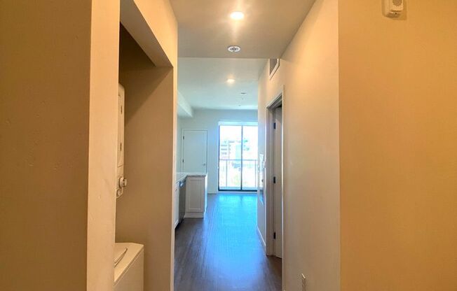 Studio, 1 bath, $2,495, Unit Unit 303