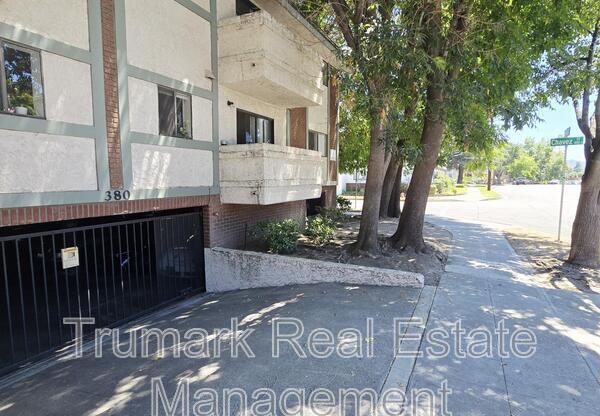 380 W ALAMEDA AVE