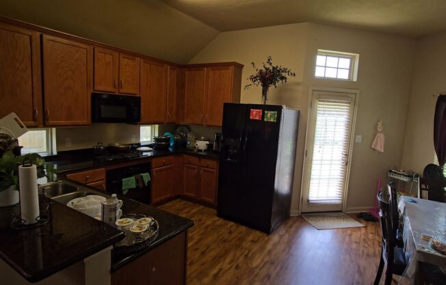 3 bed 2 bath house in Enclave At Westfield Village