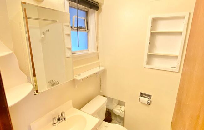 1 bed, 1 bath, 500 sqft, $1,395, Unit 02