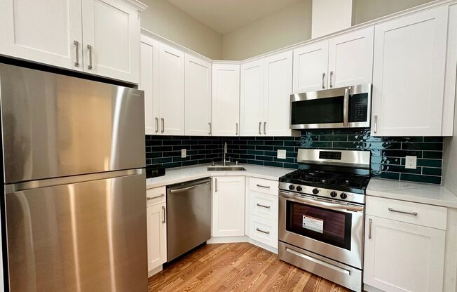 Studio, 1 bath, $2,495, Unit #13