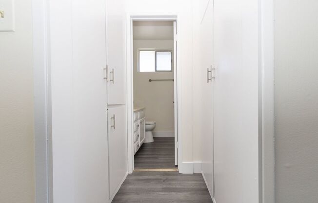 Studio, 1 bath, $2,095, Unit 30