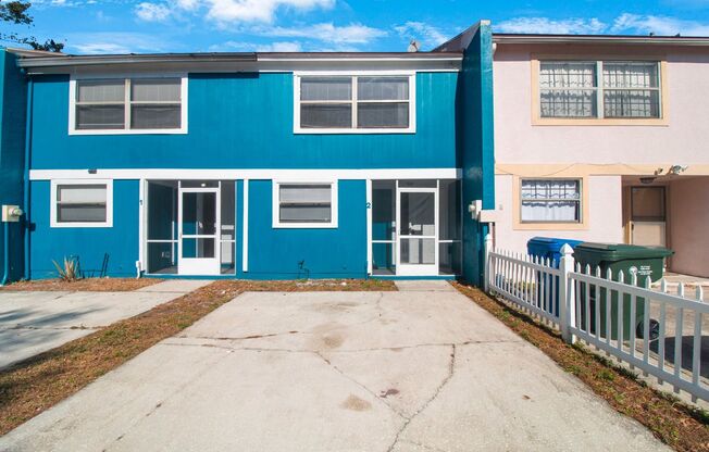 Apply NOW for $25 and Get 1/2 off July if moved in by June 15th!  Spacious 2bdrm/1.5bath Townhome ** Ready Now **  (JUST RE-LISTED)