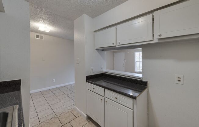 1 bed, 1 bath, 682 sqft, $899, Unit 128