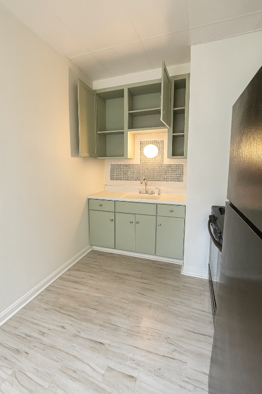 2407 N 6 ST