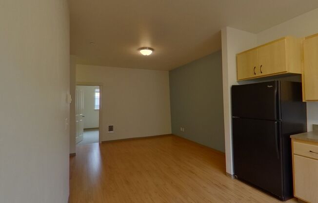 3 beds, 2 baths, 1,239 sqft, $2,475, Unit 16