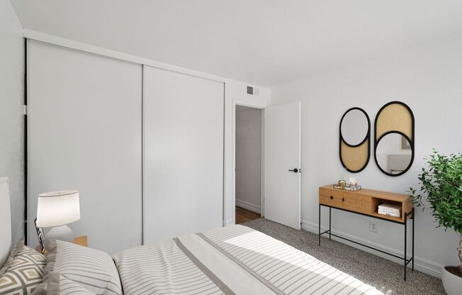 2 beds, 1 bath, 780 sqft, $1,348, Unit 25