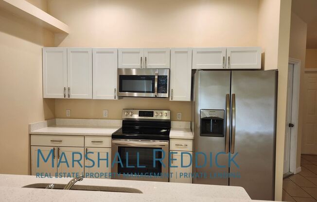 3 beds, 2 baths, $1,645, Unit 3313 SW 15th Pl