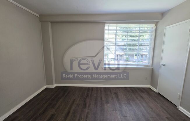 2 beds, 1 bath, 752 sqft, $995, Unit 1301-5