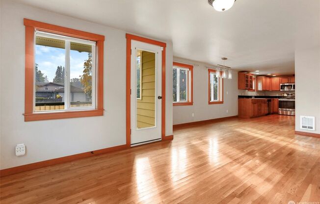 3Bd/2.5Ba Seattle Townhome