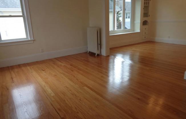 16 TEMPLETON PKWY