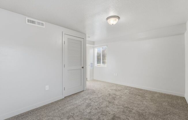 1 bed, 1 bath, 550 sqft, $1,050, Unit A-108