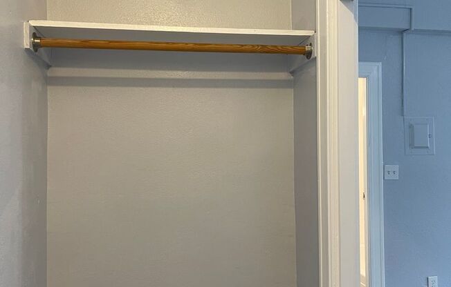 Studio, 1 bath, 315 sqft, $1,250, Unit 103